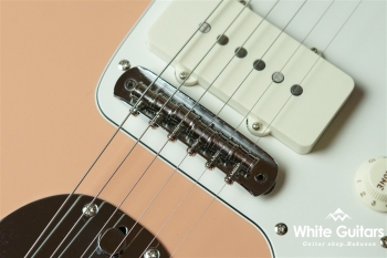 2021 Collection Made in Japan Hybrid II Jazzmaster - Flamingo Pink